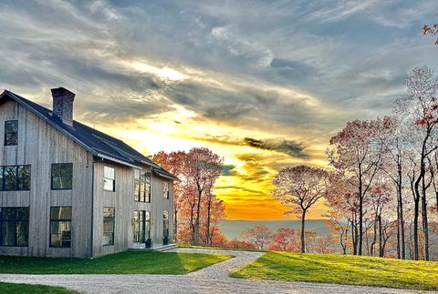 36 Yuza Mini Lane Kent CT 06785