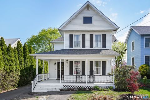 Photo of 8 Quintard Avenue, Norwalk, CT 06854 (MLS # 24167872)