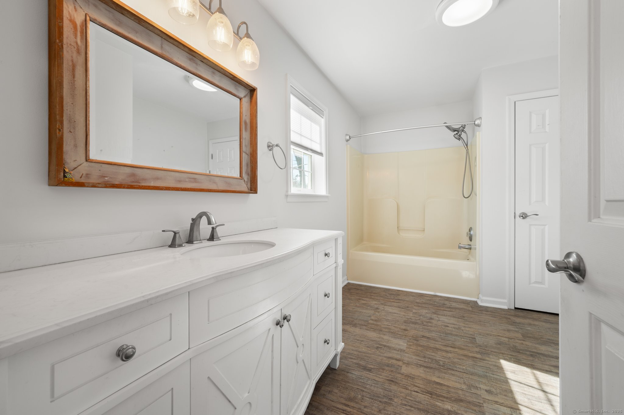 4 Oakwood Road, East Lyme, Connecticut image 19