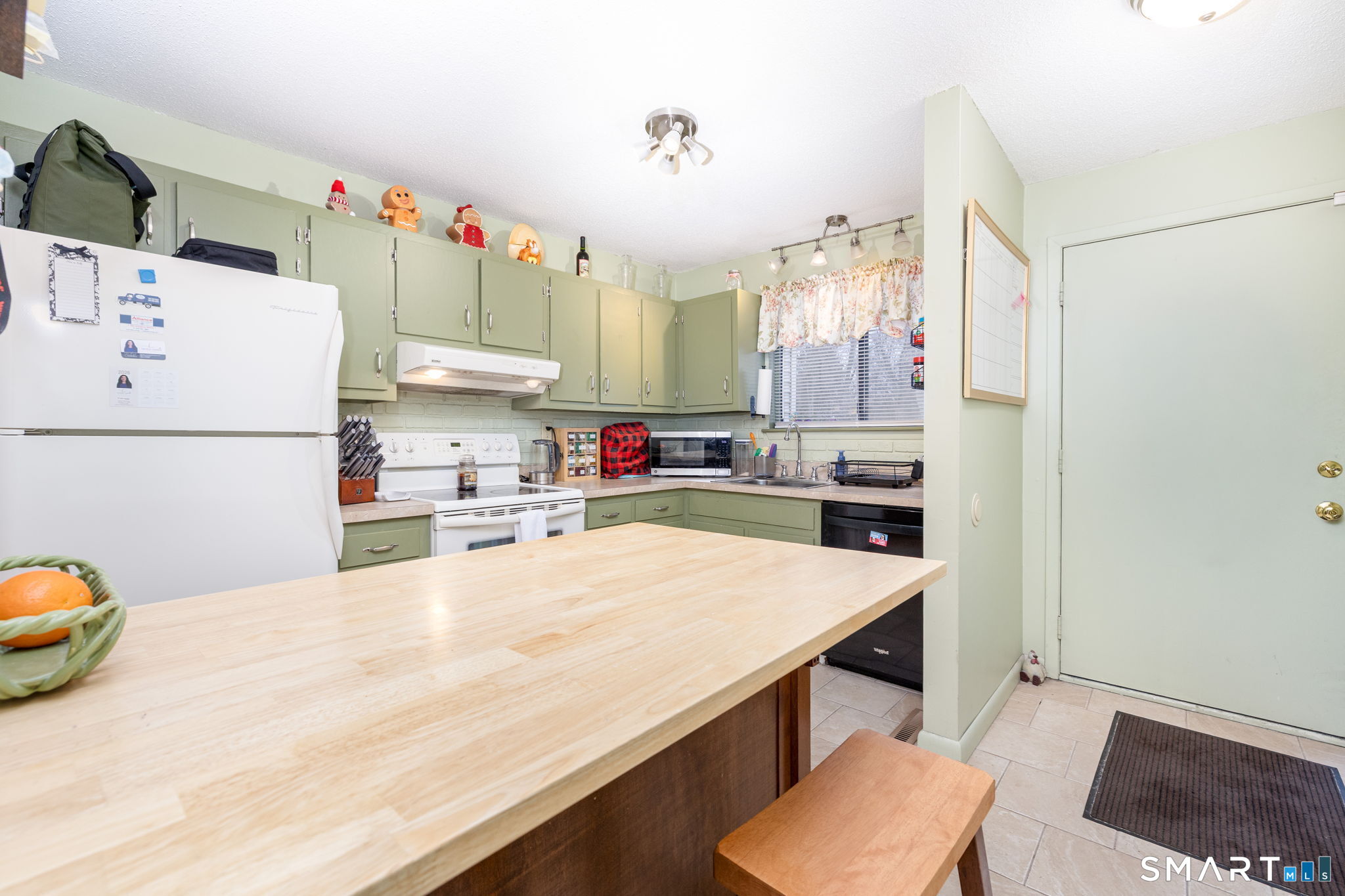 2 Spice Hill Drive 2