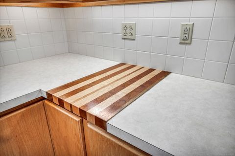 Tiny photo for 237 Boston Road, Middletown, CT 06457 (MLS # 24143133)