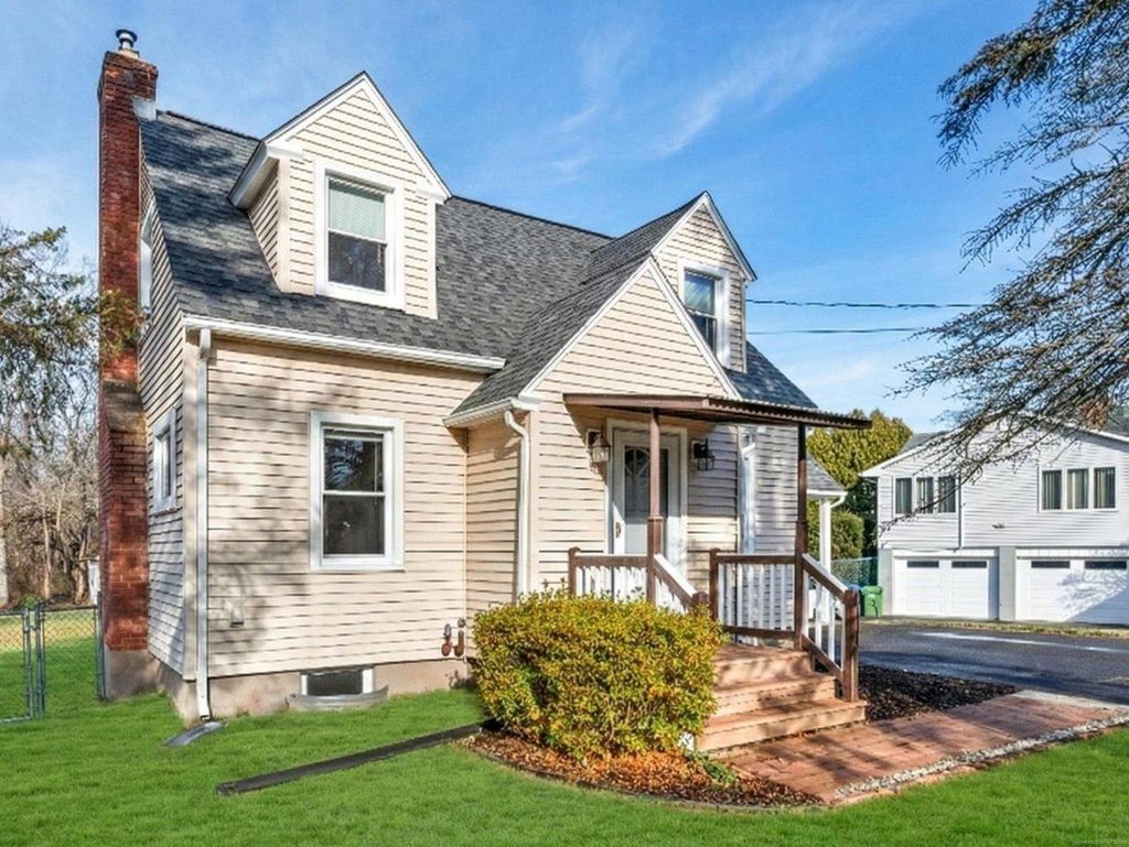 Photo of 237 Boston Road, Middletown, CT 06457 (MLS # 24143133)