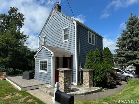 Photo of 383 Fiske Avenue, Bridgeport, CT 06606 (MLS # 24201388)
