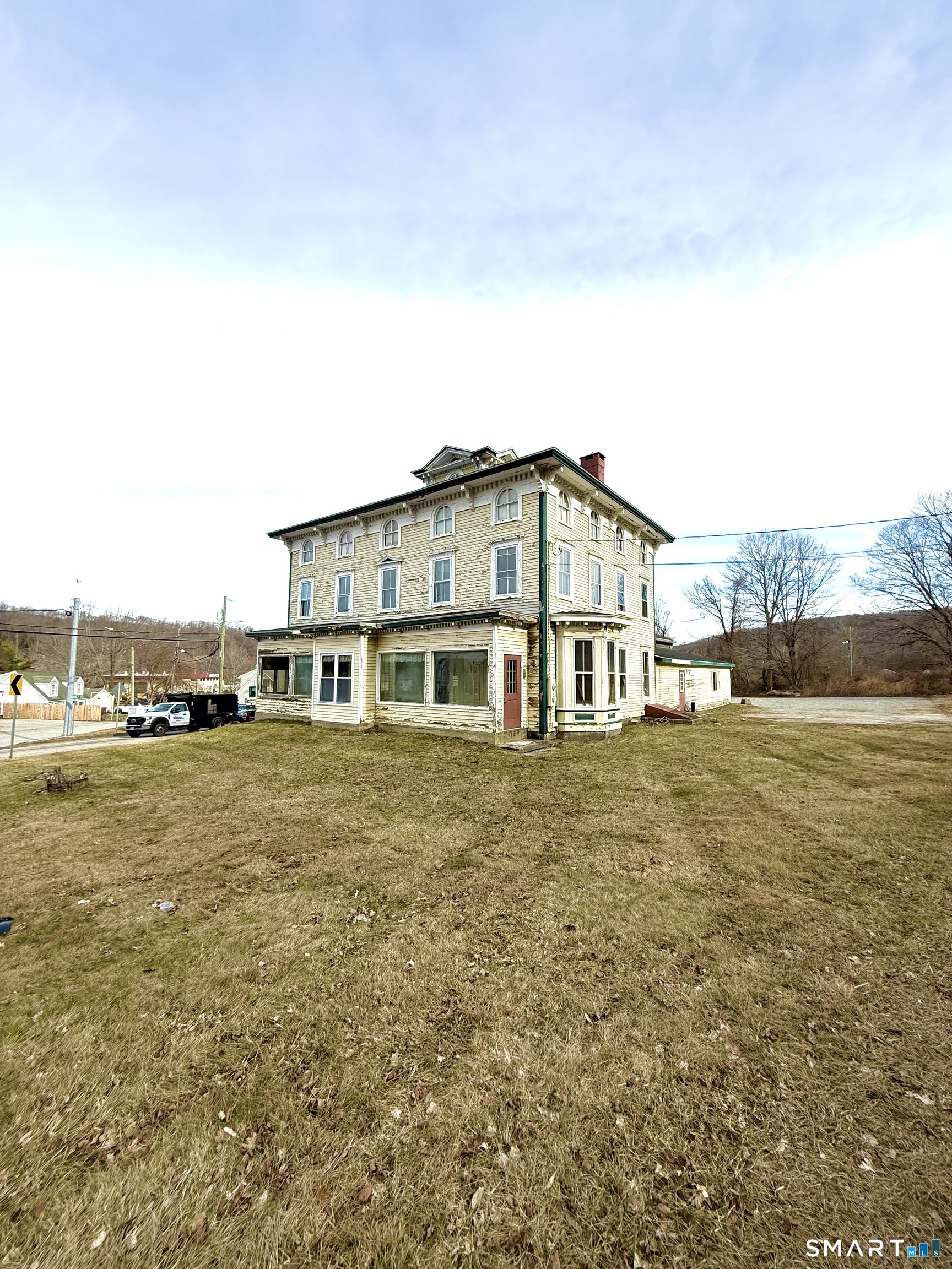 7 Baltic Road