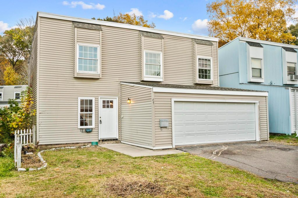 Photo of 67 Braeburn Lane, Middletown, CT 06457 (MLS # 24135994)