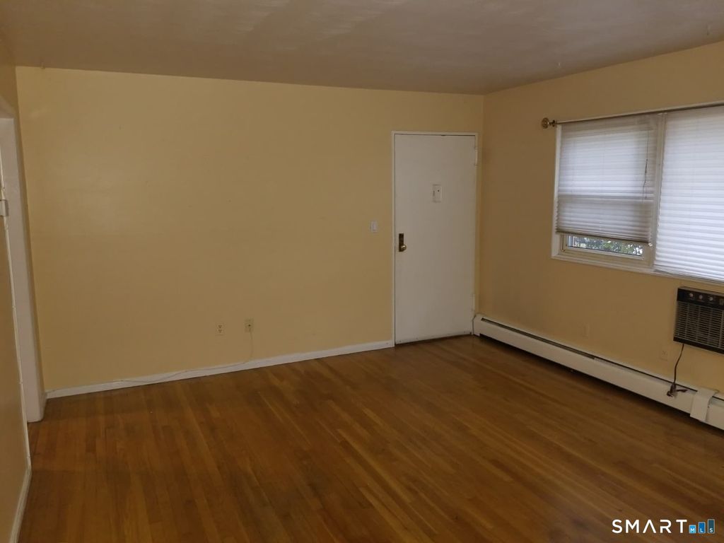 Photo of 239 Cherry Hill Drive #1A, Bridgeport, CT 06606 (MLS # 24158921)