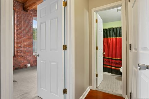 Tiny photo for 16 Vernon Avenue #APT 21, Vernon, CT 06066 (MLS # 24133418)