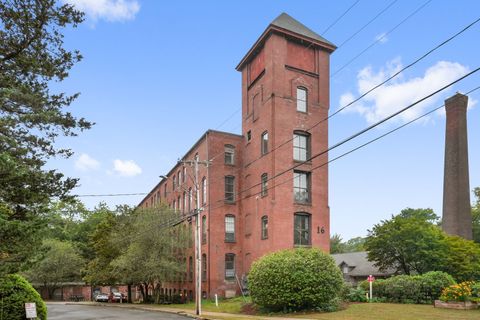 16 Vernon Avenue APT 21 Vernon CT 06066