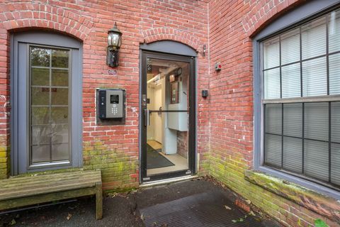 Tiny photo for 16 Vernon Avenue #APT 21, Vernon, CT 06066 (MLS # 24133418)