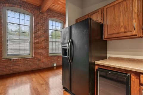 Tiny photo for 16 Vernon Avenue #APT 21, Vernon, CT 06066 (MLS # 24133418)