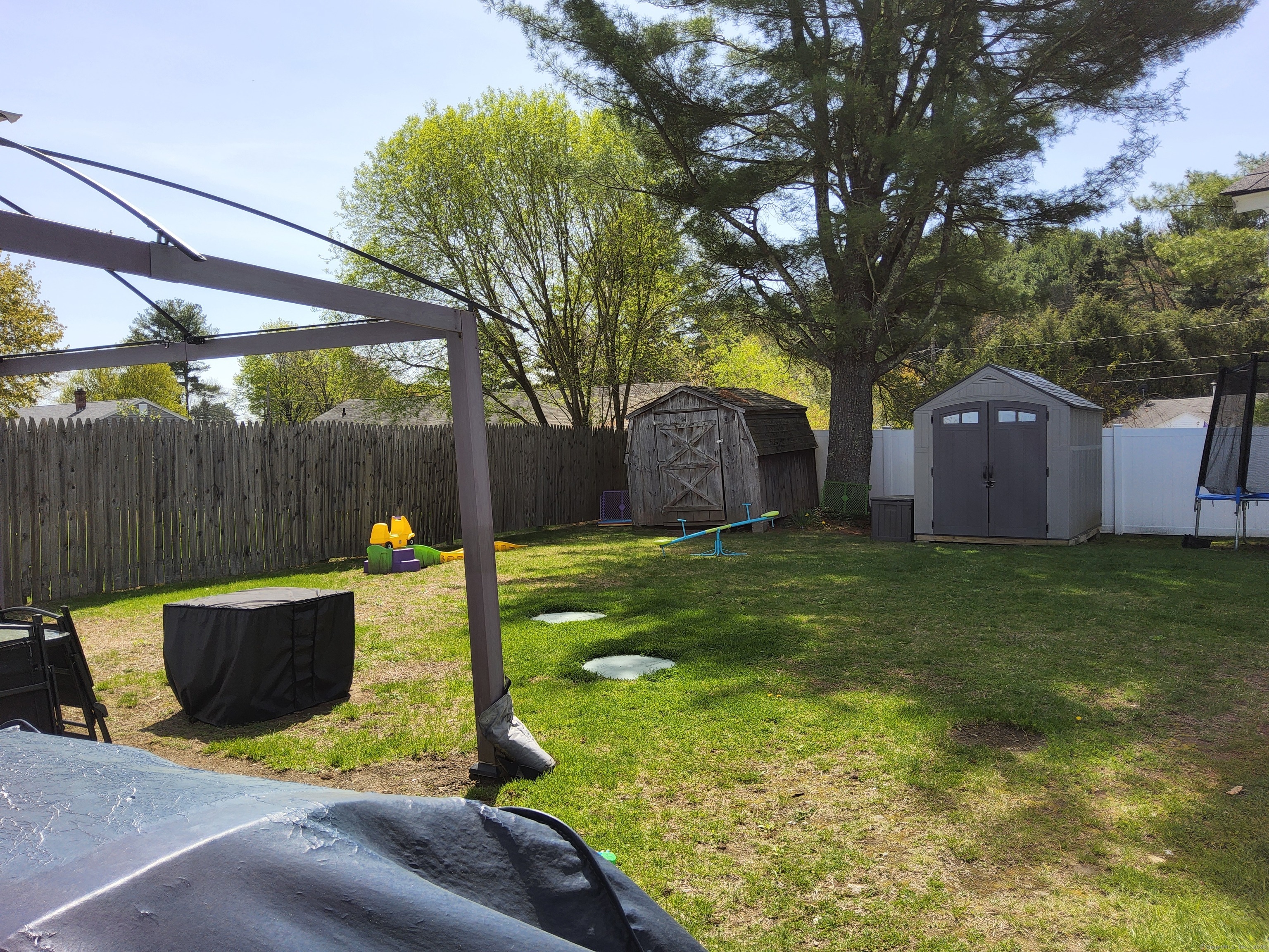 41 Elaine Street, Thompson, Connecticut image 37