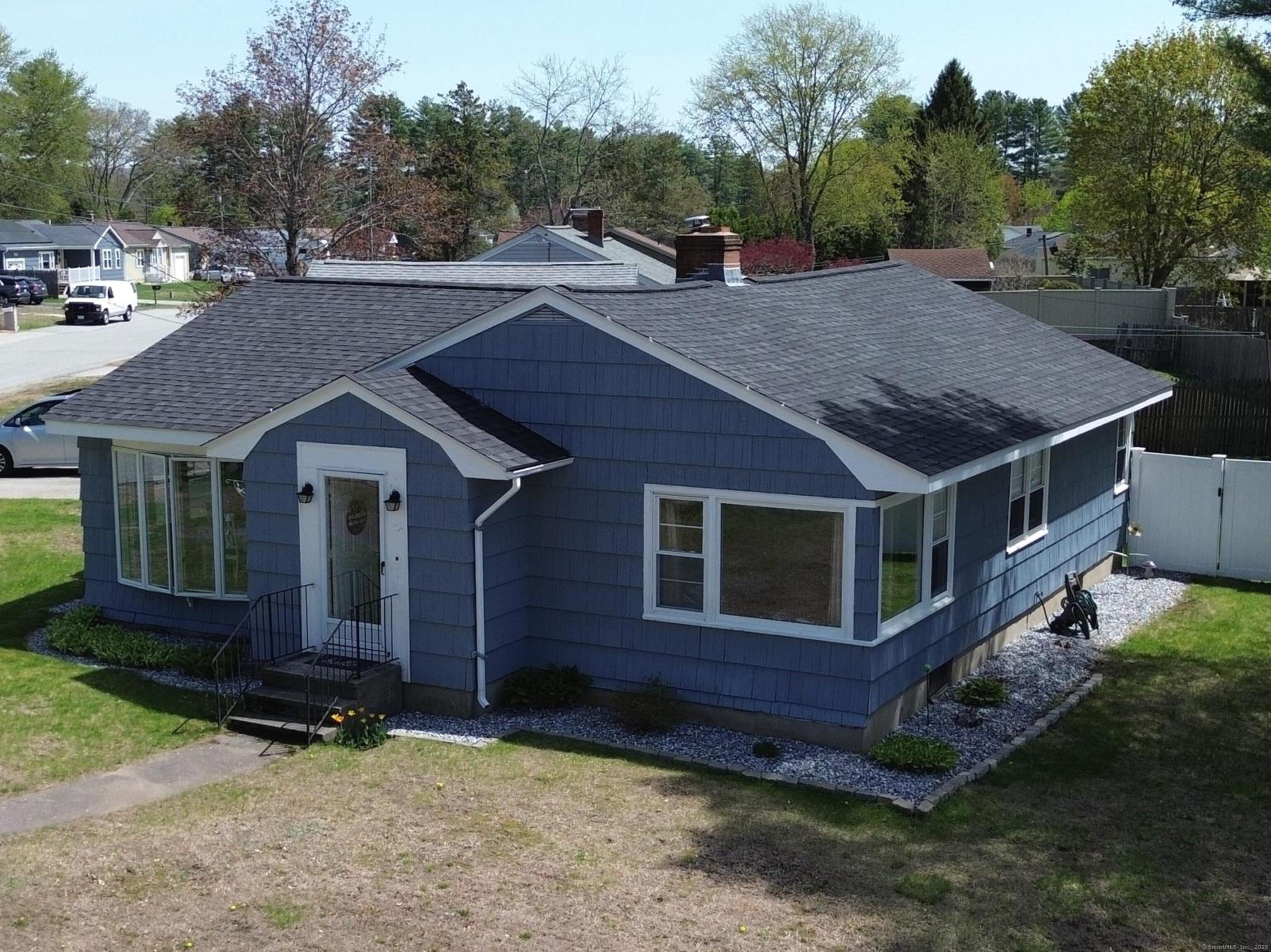 41 Elaine Street, Thompson, Connecticut image 2