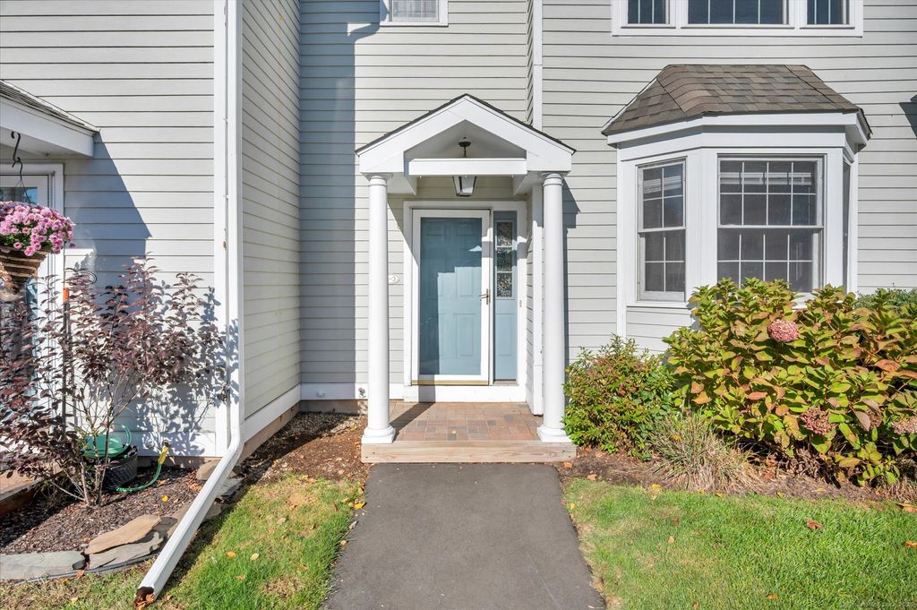 Photo of 7 Cypress Lane #3, Wallingford, CT 06492 (MLS # 24130272)