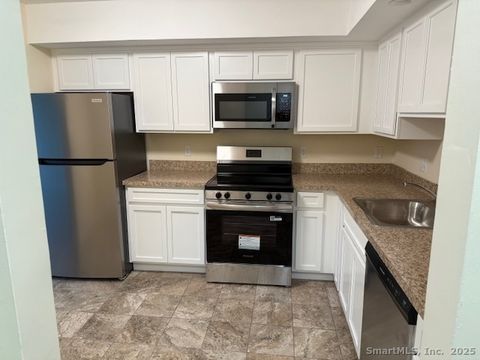 Tiny photo for 79 Claudia Drive #APT 354, West Haven, CT 06516 (MLS # 24143623)