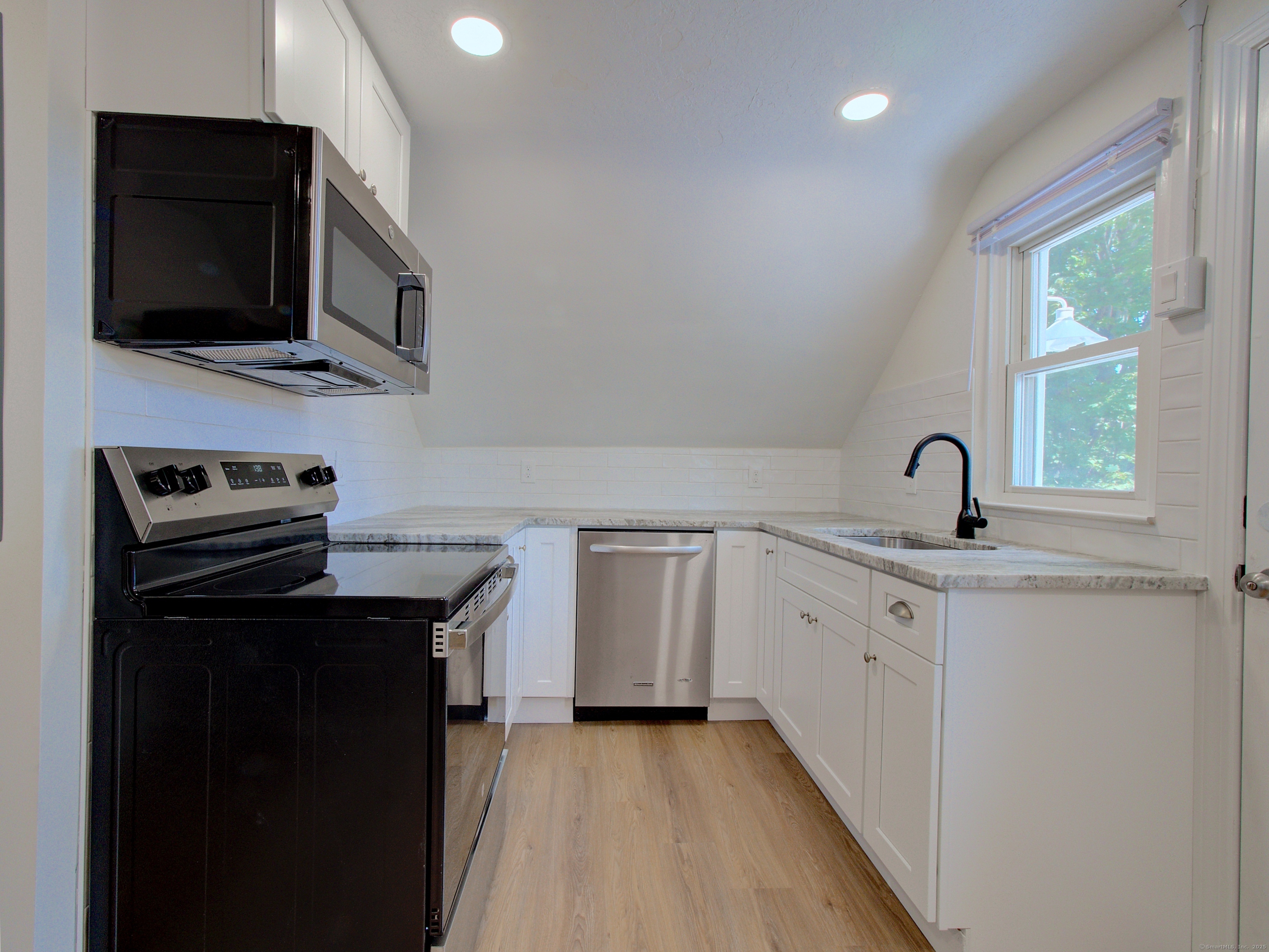 Rental Property at Benham Road, Groton, Connecticut - Bedrooms: 2 
Bathrooms: 1 
Rooms: 5  - $2,100 MO.