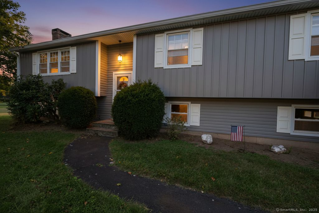Photo of 82 Buena Vista Drive, Southington, CT 06479 (MLS # 24131921)