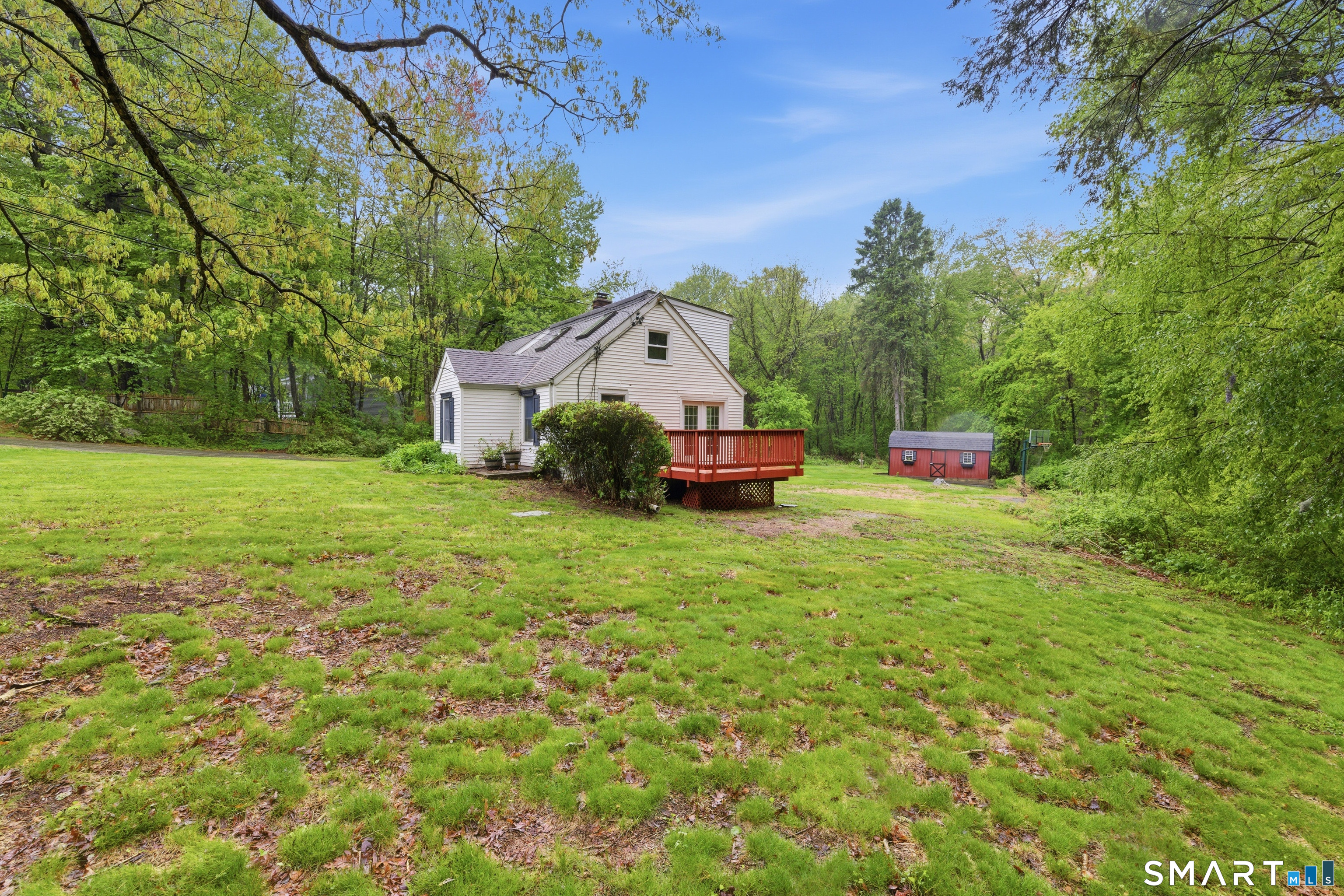 37 North Wawecus Hill Road