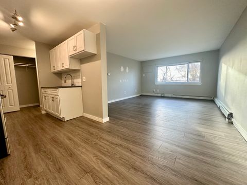 Tiny photo for 111 Sherbrooke Avenue #128, Hartford, CT 06106 (MLS # 24141047)