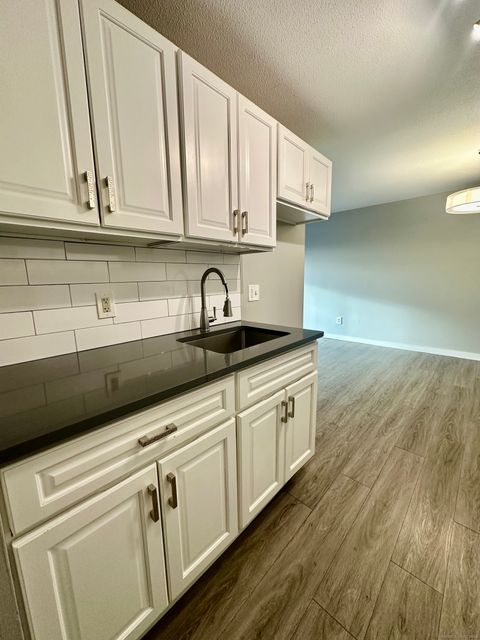 Tiny photo for 111 Sherbrooke Avenue #128, Hartford, CT 06106 (MLS # 24141047)