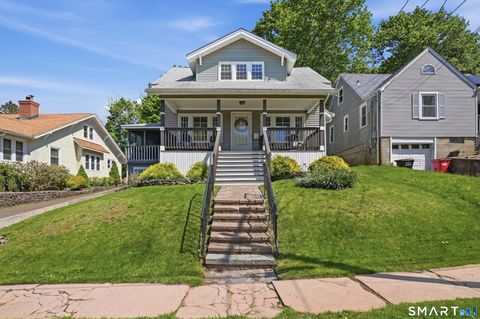Photo of 132 Carpenter Avenue, Meriden, CT 06450 (MLS # 24172713)