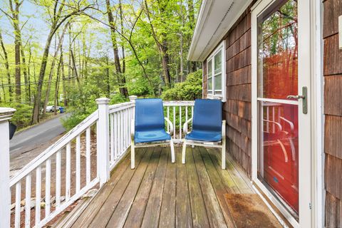 A home in New Milford