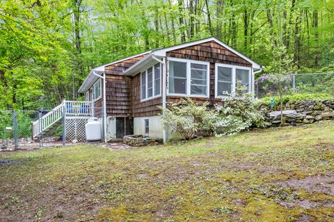 A home in New Milford