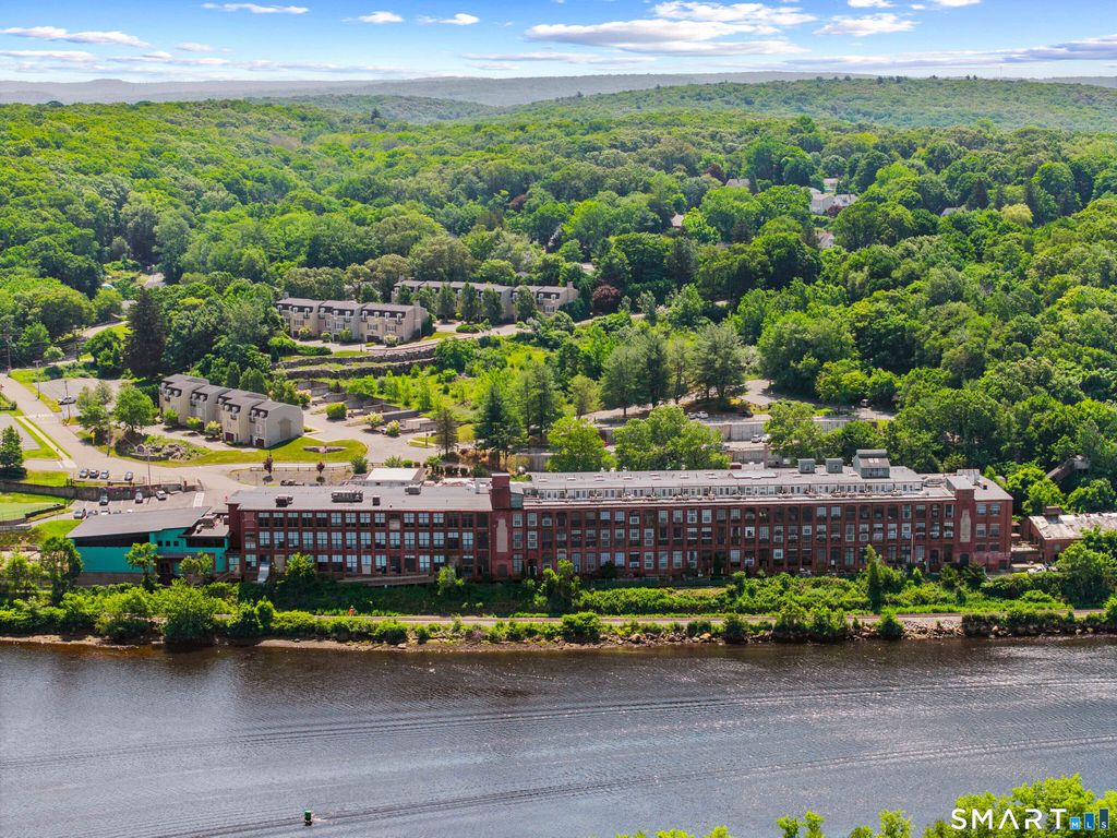 Photo of 68 Thermos Avenue #215B, Norwich, CT 06360 (MLS # 24164017)