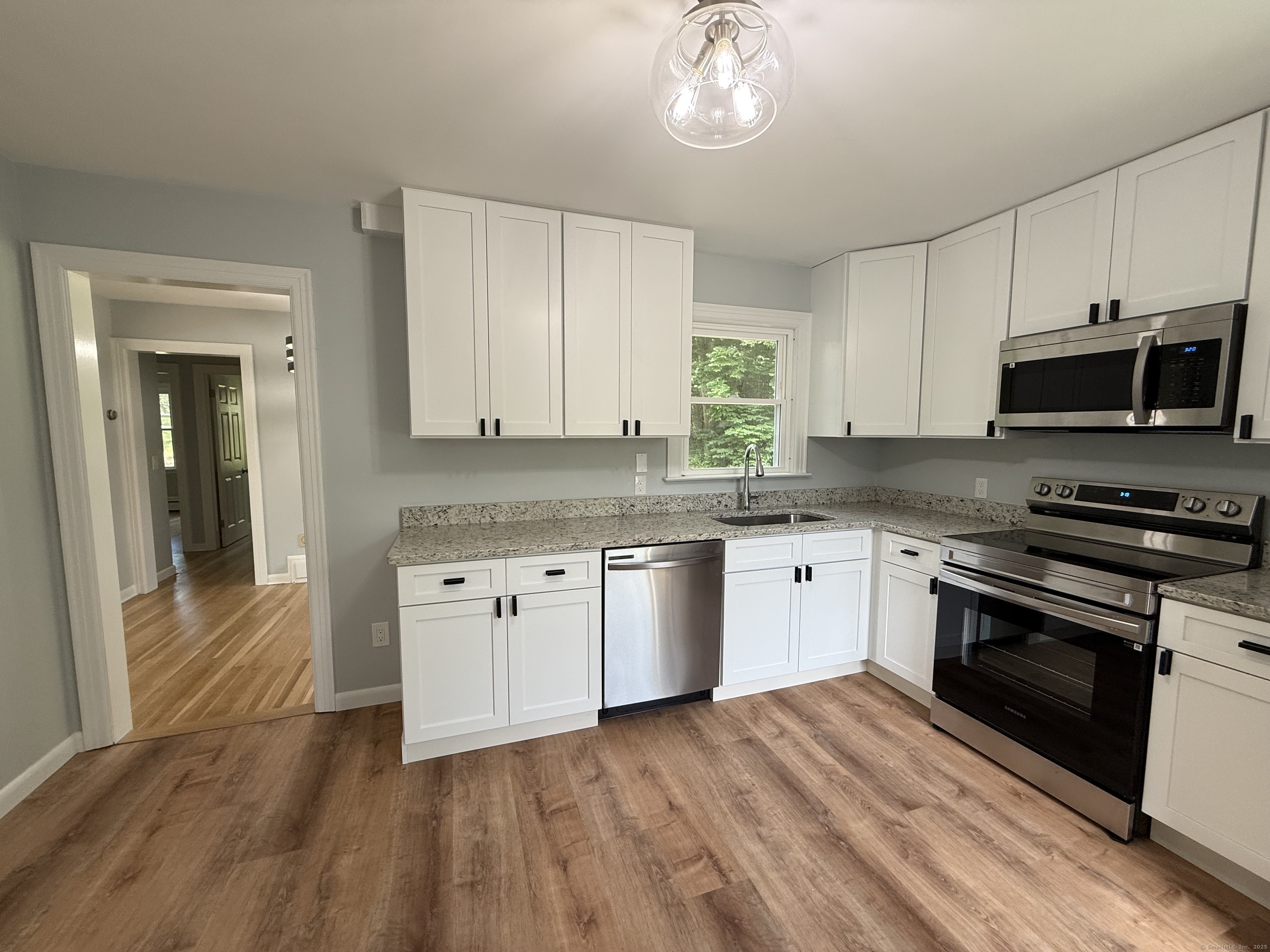 12 Oakwood Avenue