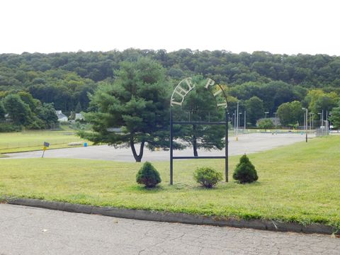 A home in East Haven