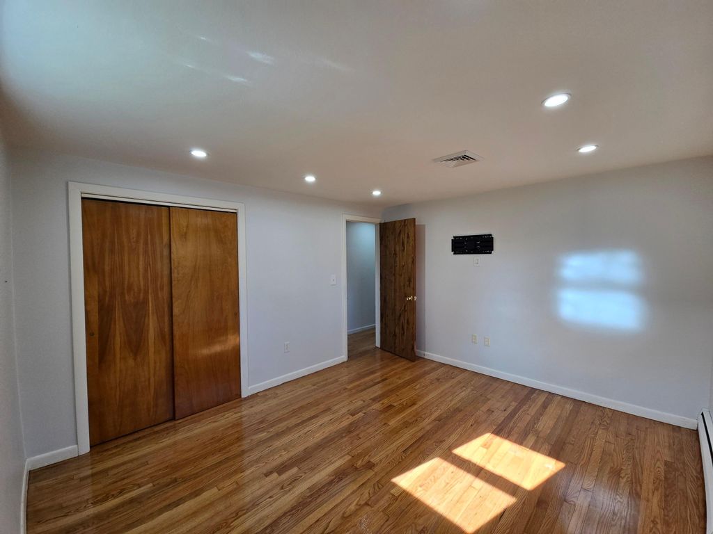 Photo of 559 Mountain Road, Newington, CT 06111 (MLS # 24141282)