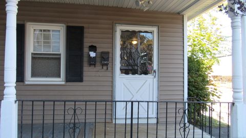 Photo of 15 West Street #1, Bristol, CT 06010 (MLS # 24130791)