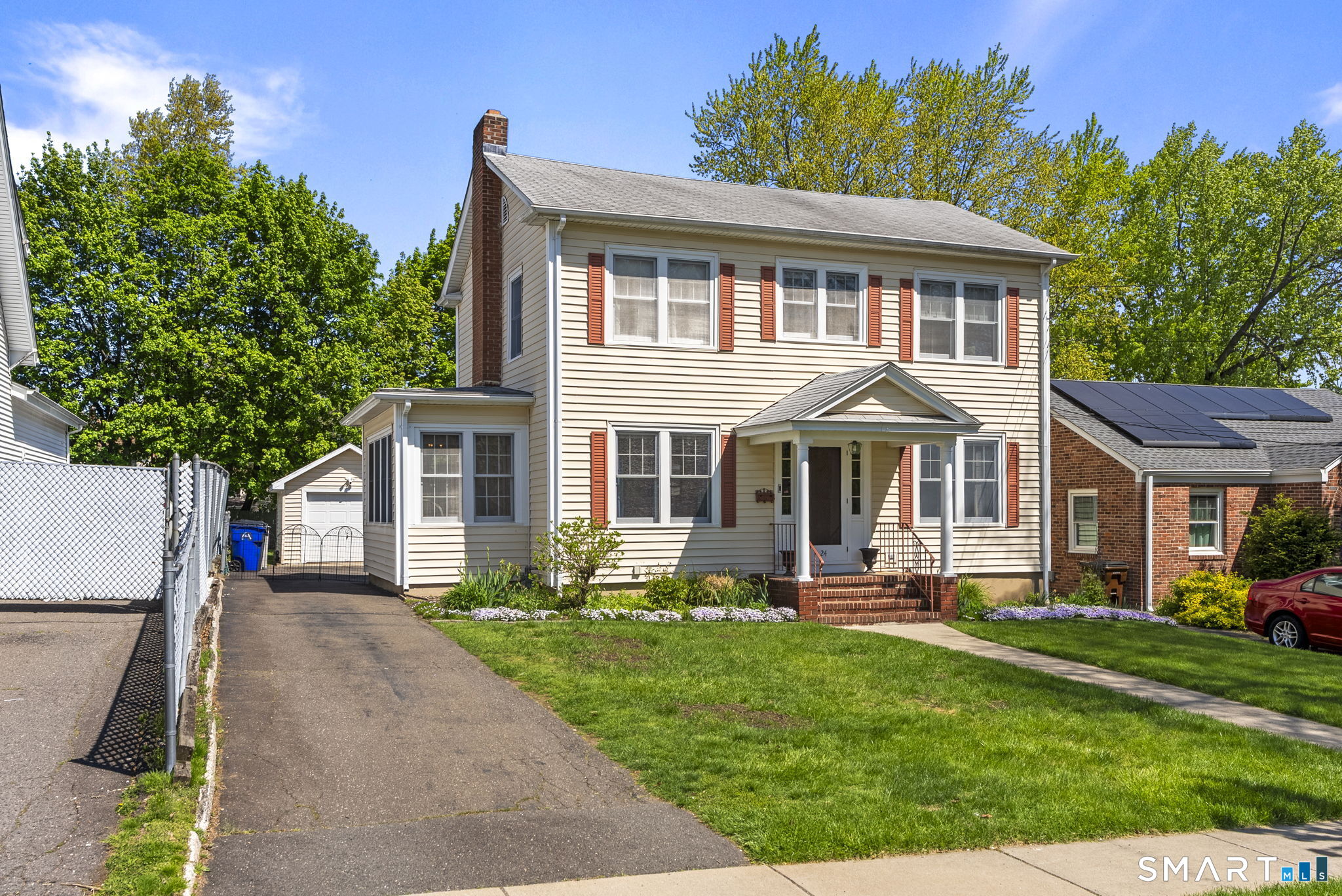 24 Hillcrest Avenue