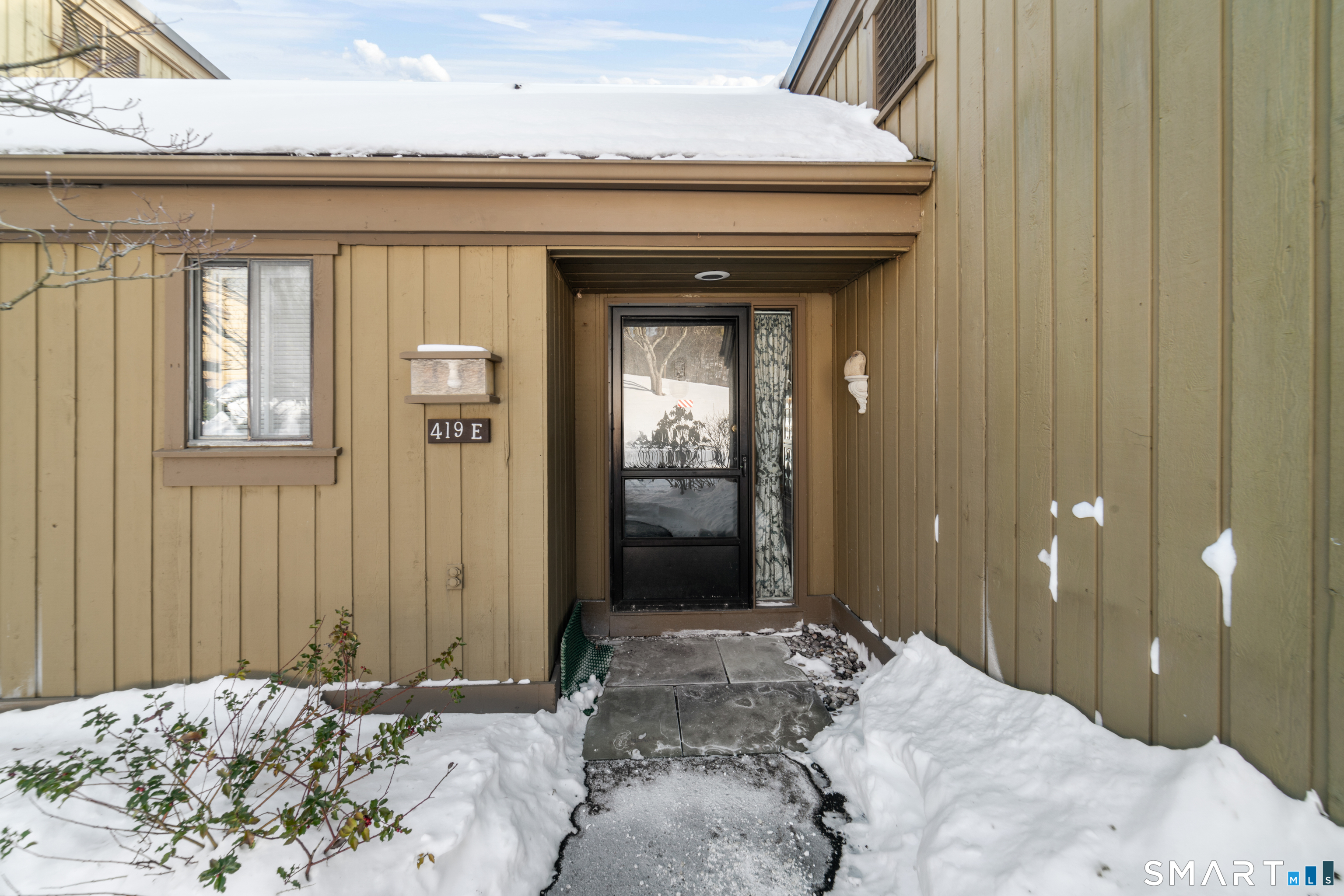 419 Heritage Village E