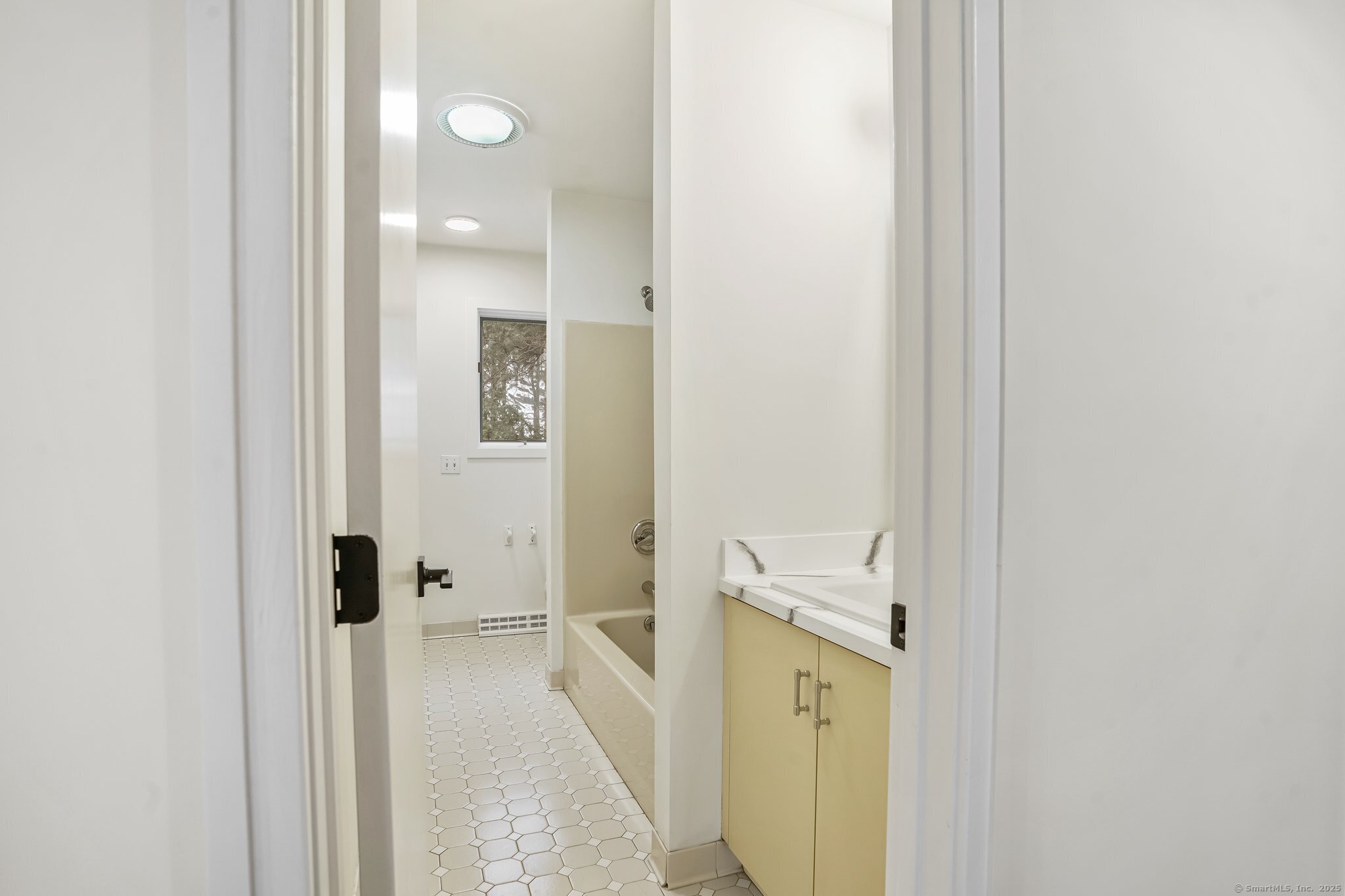 25 Nettleton Court, Shelton, Connecticut image 16