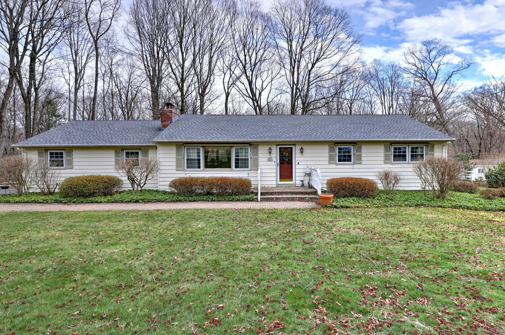 813 Riverside Drive, Orange, Connecticut image 1