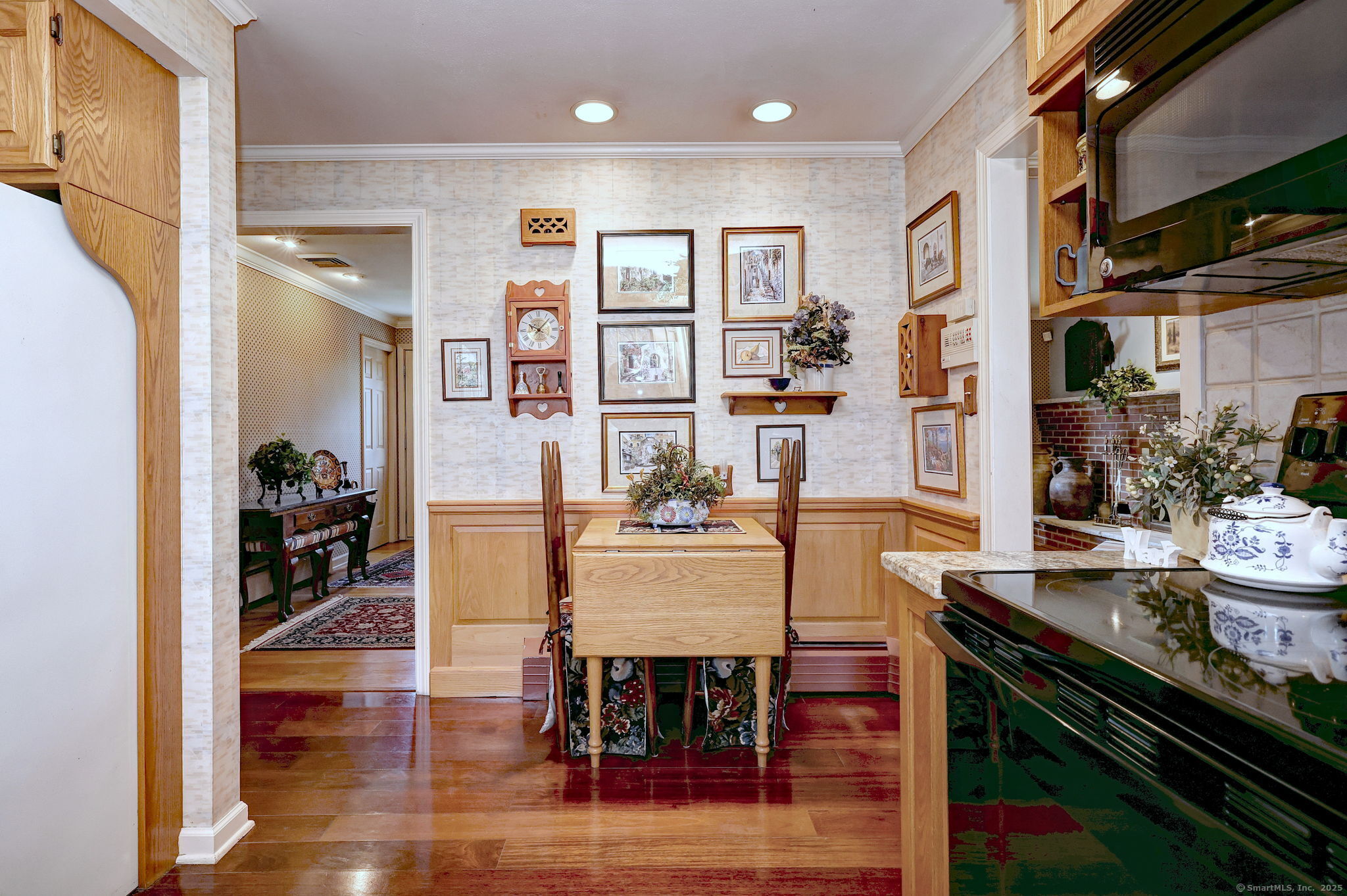 813 Riverside Drive, Orange, Connecticut image 15