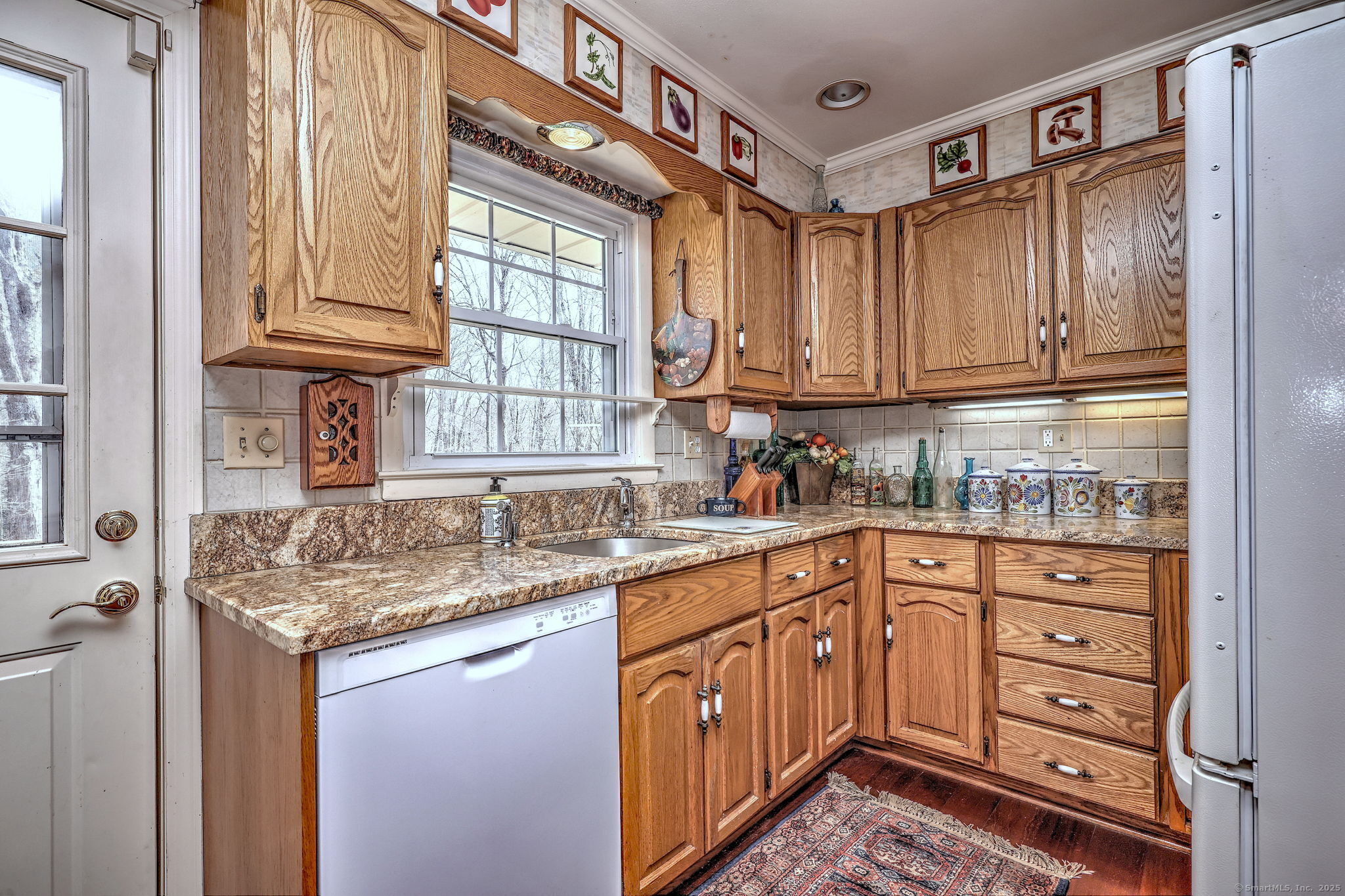 813 Riverside Drive, Orange, Connecticut image 13