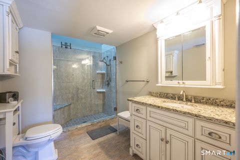 Tiny photo for 565 Newfield Street #APT 34, Middletown, CT 06457 (MLS # 24148043)