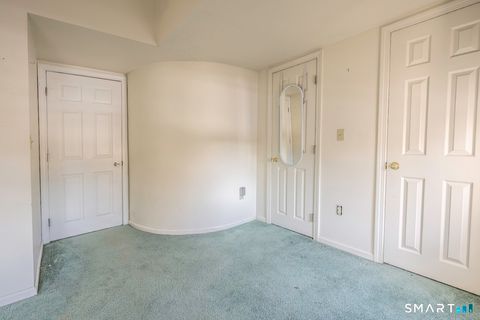 Tiny photo for 565 Newfield Street #APT 34, Middletown, CT 06457 (MLS # 24148043)