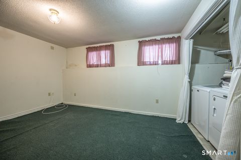 Tiny photo for 565 Newfield Street #APT 34, Middletown, CT 06457 (MLS # 24148043)