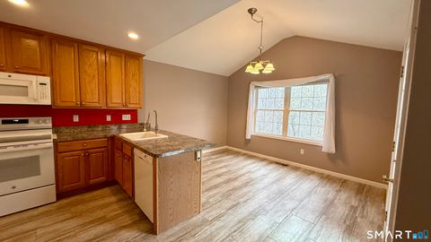 Tiny photo for 55 Ninas Way #55, Manchester, CT 06040 (MLS # 24166173)