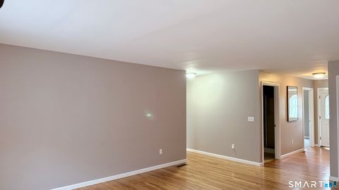 Tiny photo for 55 Ninas Way #55, Manchester, CT 06040 (MLS # 24166173)