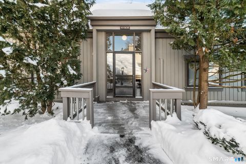 Photo of 519 Heritage Village #D, Southbury, CT 06488 (MLS # 24151640)