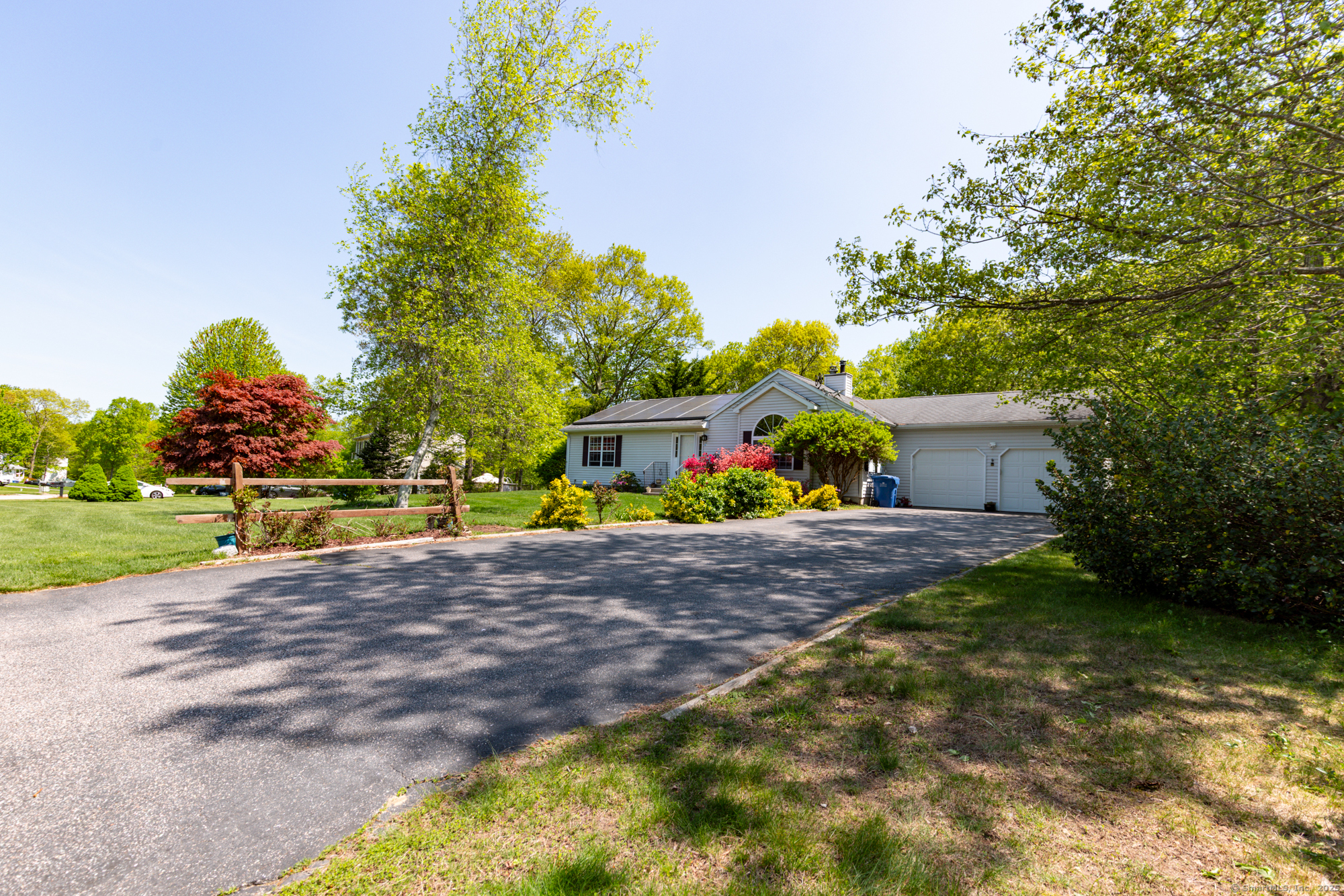 60 Pheasant Run, Montville, Connecticut image 3