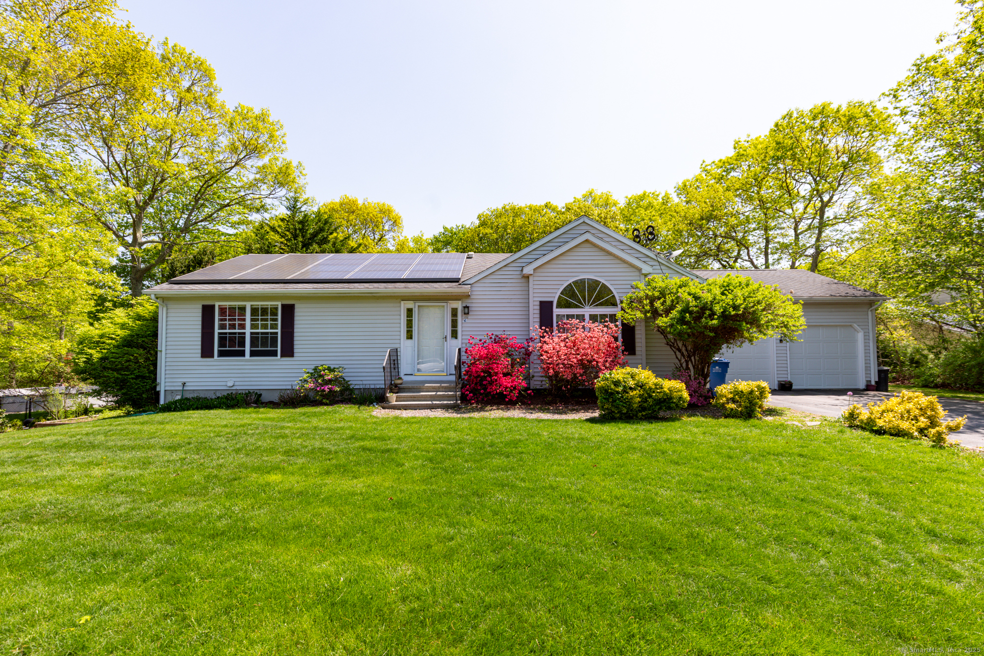 60 Pheasant Run, Montville, Connecticut image 1