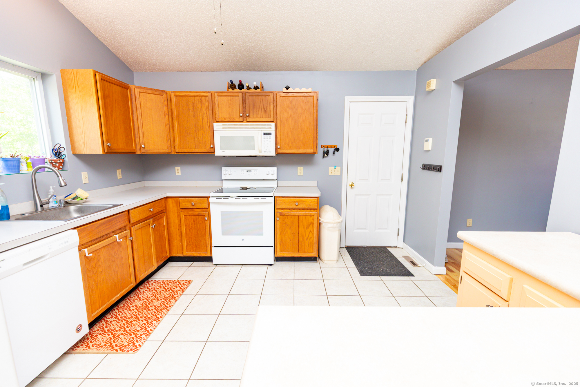 60 Pheasant Run, Montville, Connecticut image 11