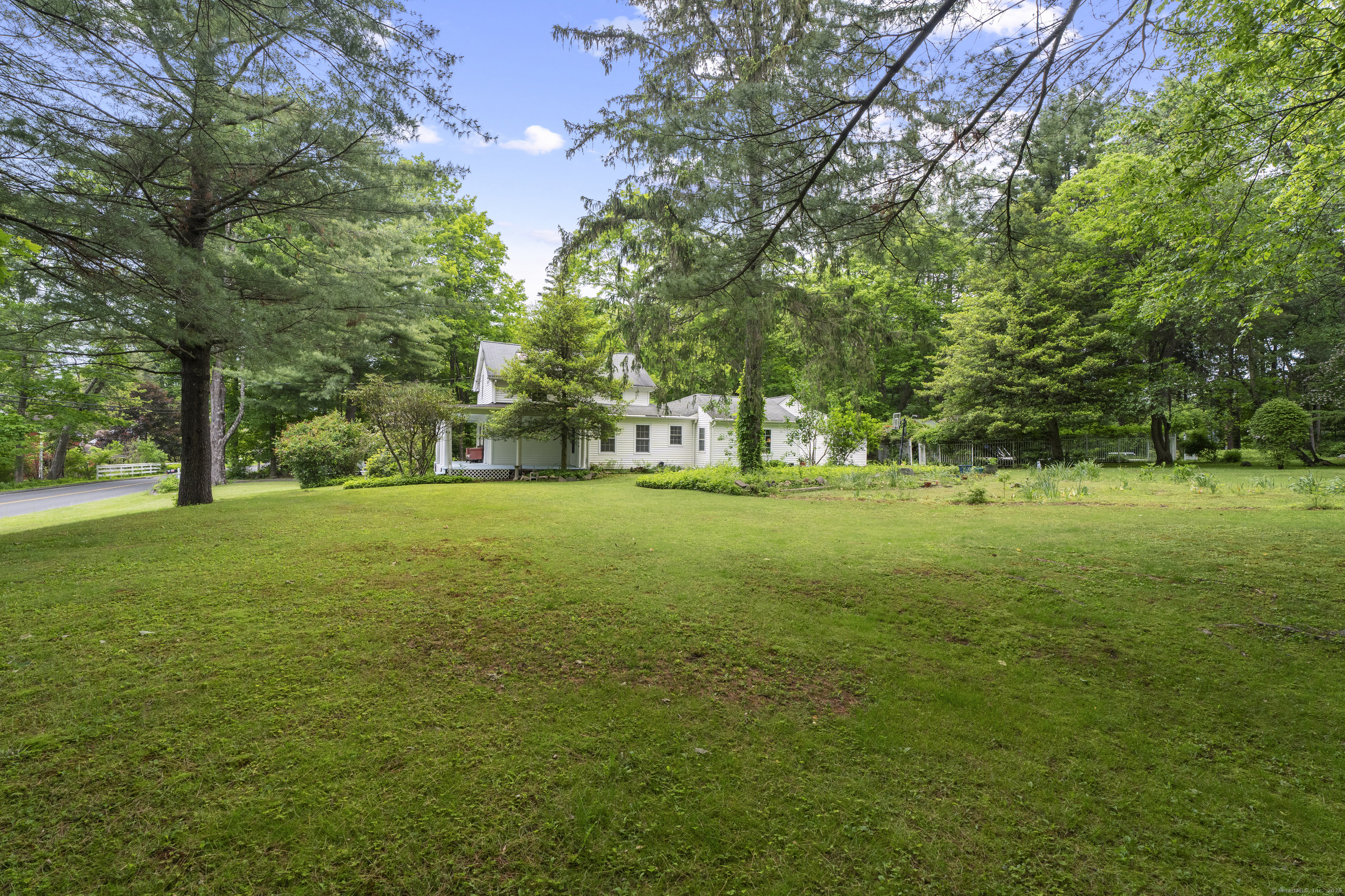 25 Great Hill Road, Newtown, Connecticut image 24