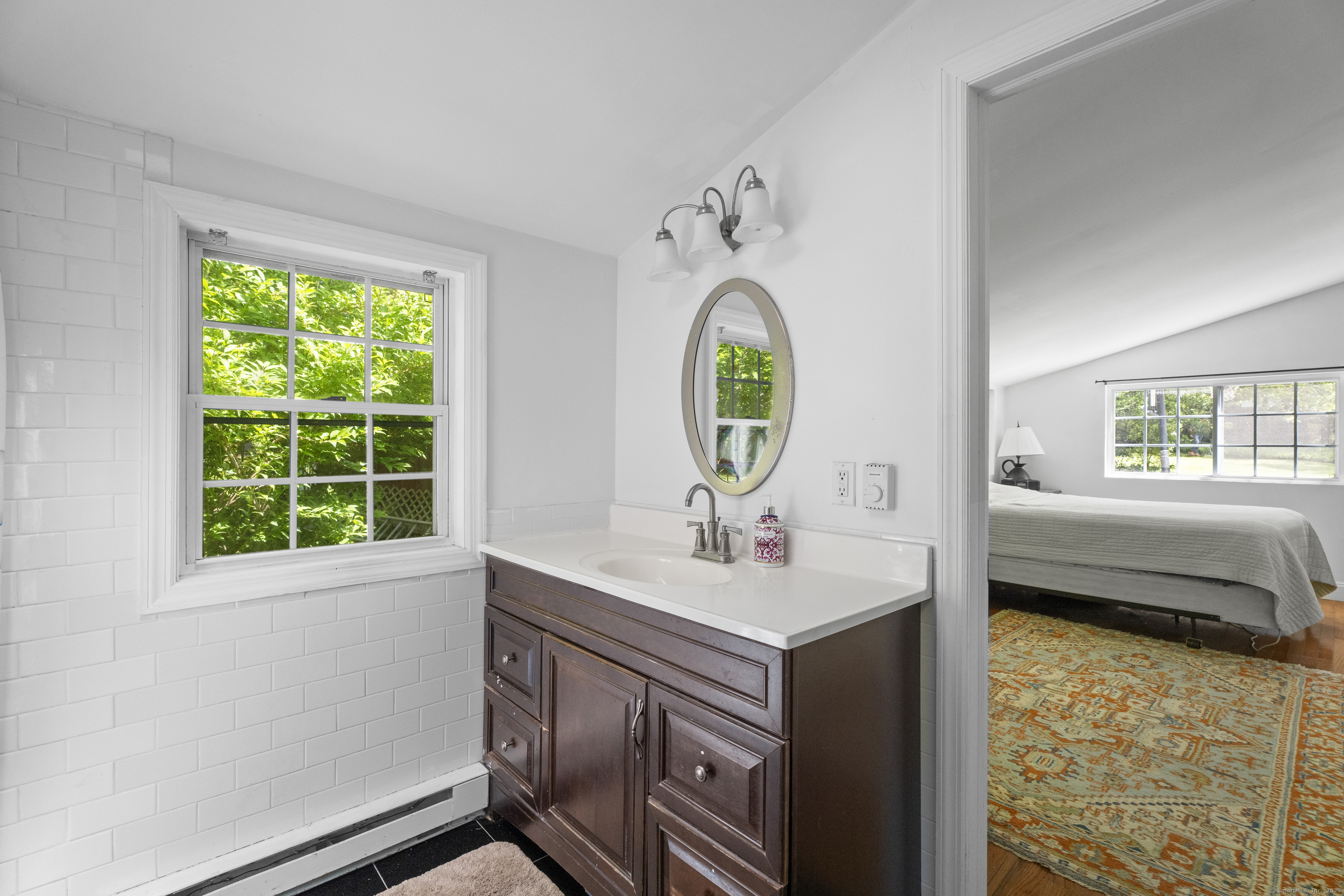 25 Great Hill Road, Newtown, Connecticut image 17
