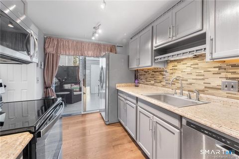 Tiny photo for 34 Cinnamon Springs #34, South Windsor, CT 06074 (MLS # 24153072)