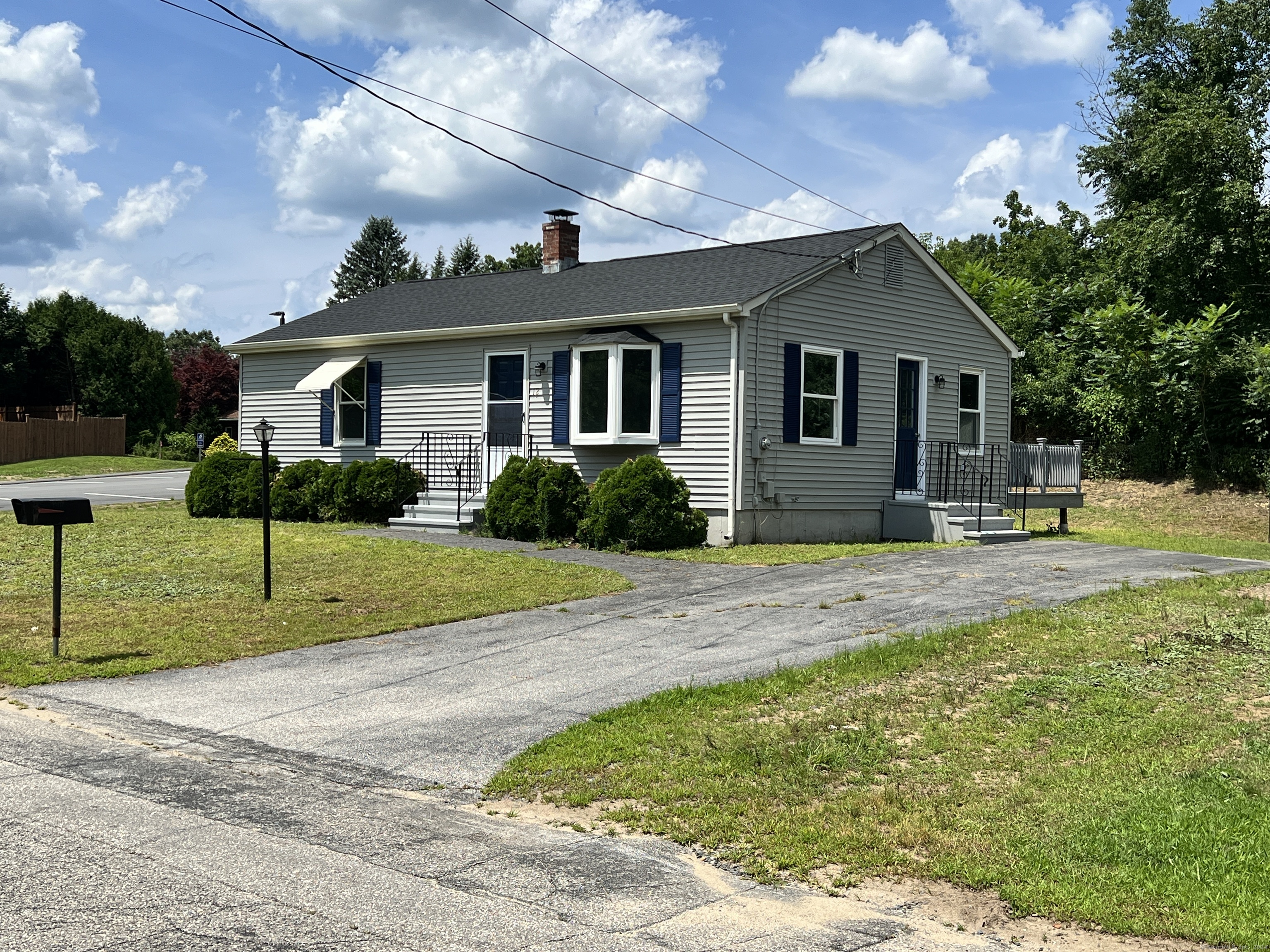 Property for Sale at 12 Sunset Avenue, Putnam, Connecticut - Bedrooms: 2 
Bathrooms: 1 
Rooms: 5  - $295,000